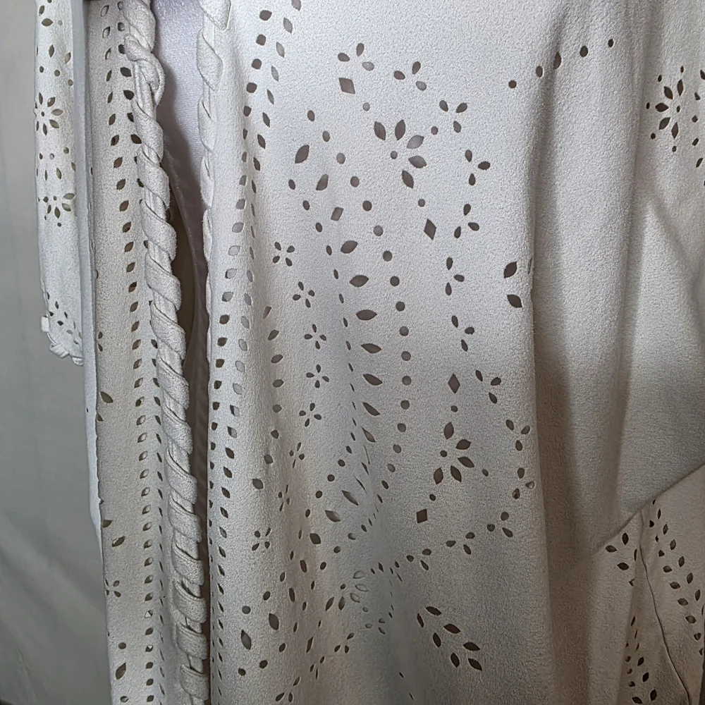 CATO womens Ivory Eyelet Open Front Kimono Boho Style Short Sleeve Size XL - Picture 3 of 9